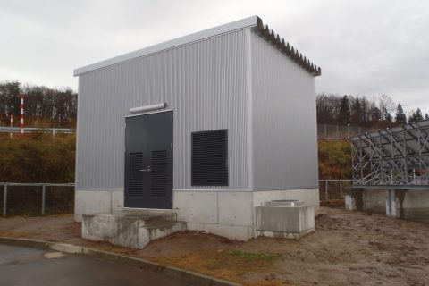 道の駅尾花沢発電機室新築外１件工事