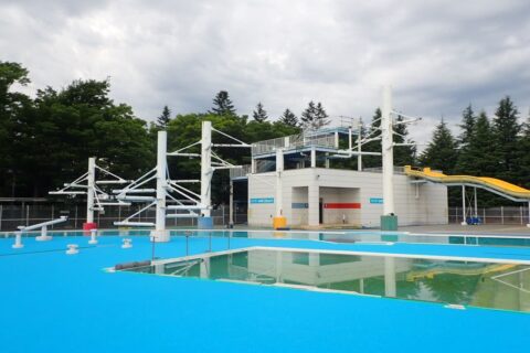 山形県総合運動公園レクリエーションプール流水プール内シート改修工事